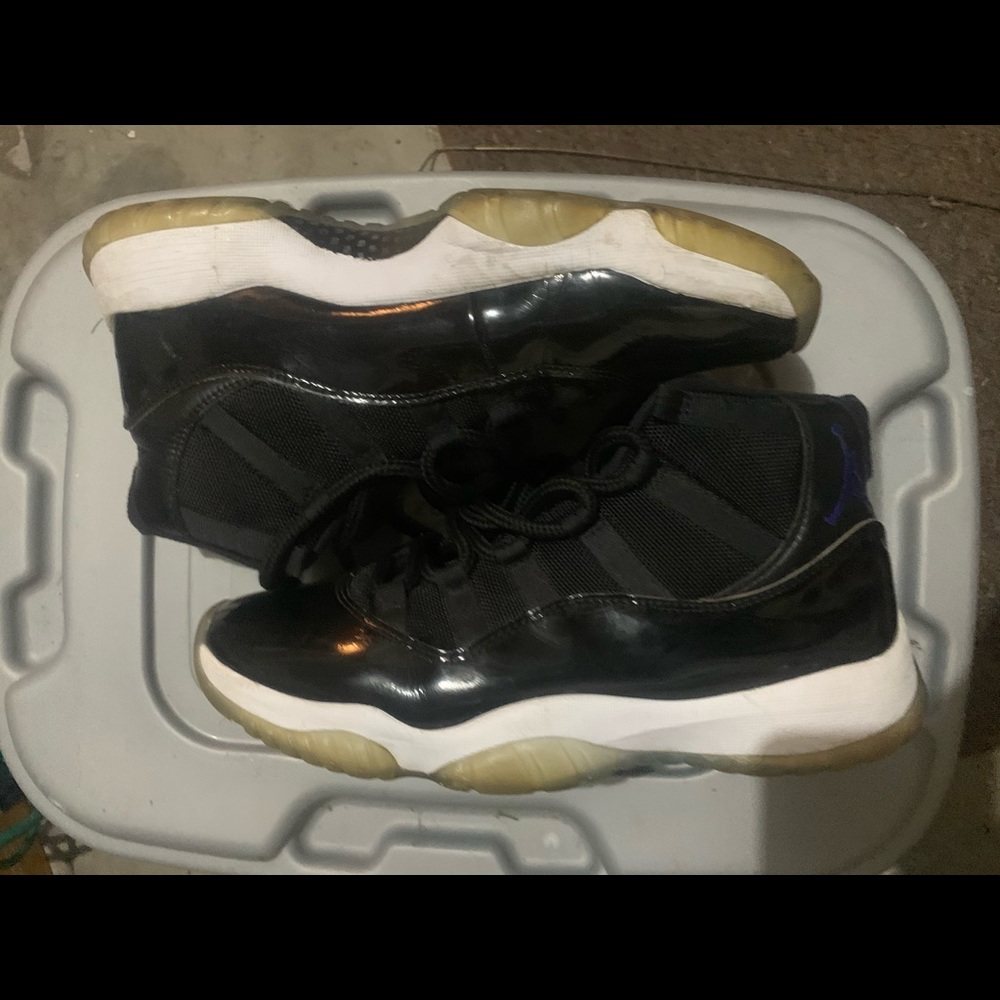 Jordan 11s